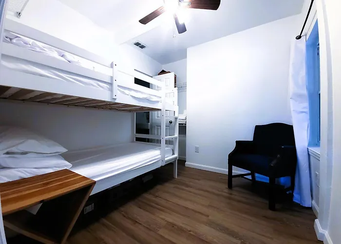 One In A Renovated Duplex House Near Fsu * Tallahassee